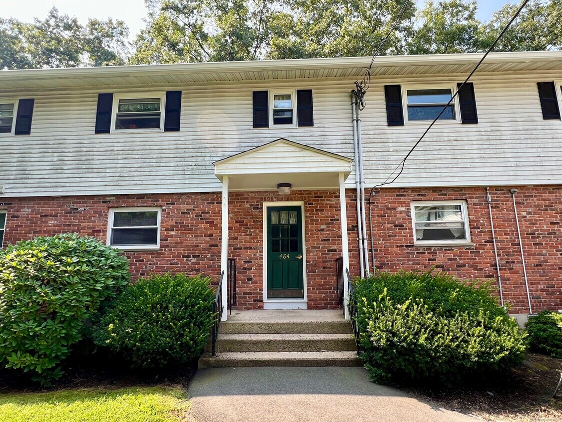 Foto principal - 484 Oak Ave