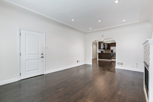 Foto del edificio - 941 N Croft Ave