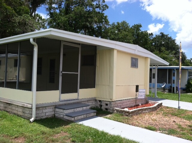Primary Photo - 5823 Clubhouse Dr