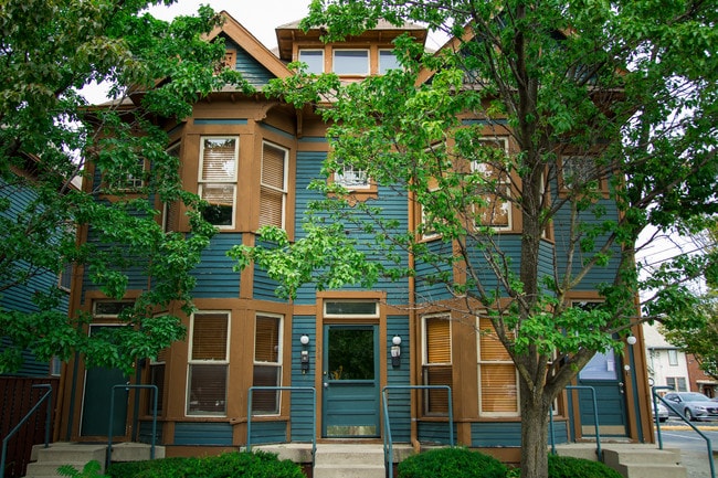 Building Photo - St. Joseph Flats