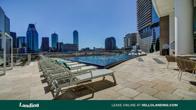 Foto del edificio - 2500 N Houston St