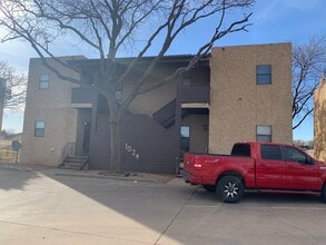 Building Photo - 1024 Mockingbird Ln