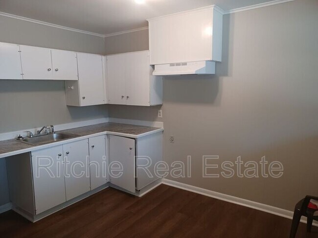 Foto del edificio - 301 Reagan St