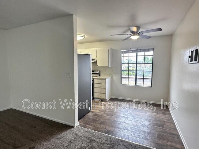 Foto del edificio - 382 Acacia Ave