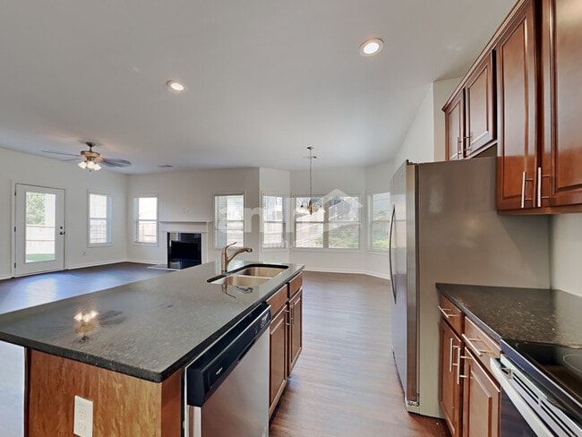Foto del edificio - 1225 Grayson Oaks Dr