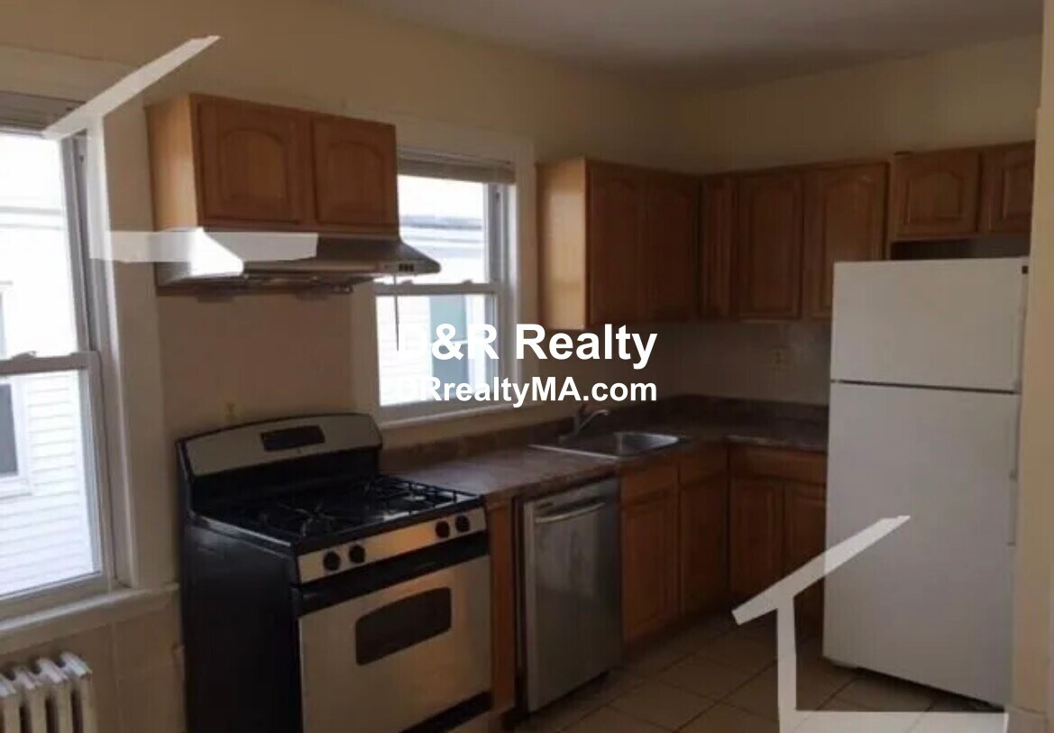 110 Murdock St Unit 3, Boston, MA 02135 110 Murdock St Boston, MA