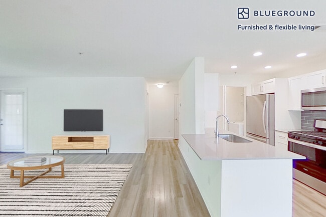 Building Photo - 200 Avalon Dr