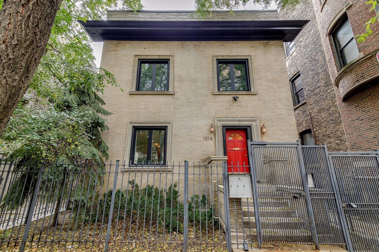 Primary Photo - 1014 W Dakin St