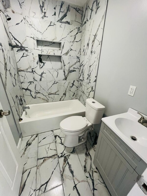 Foto del edificio - 2413 N Bancroft St