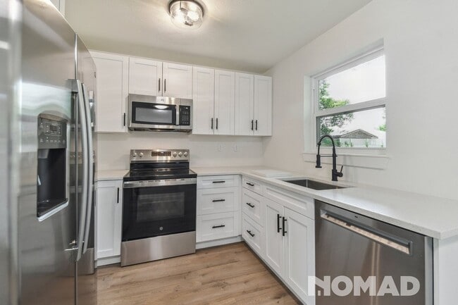 Foto del edificio - Charming 3BR House in Jacksonville