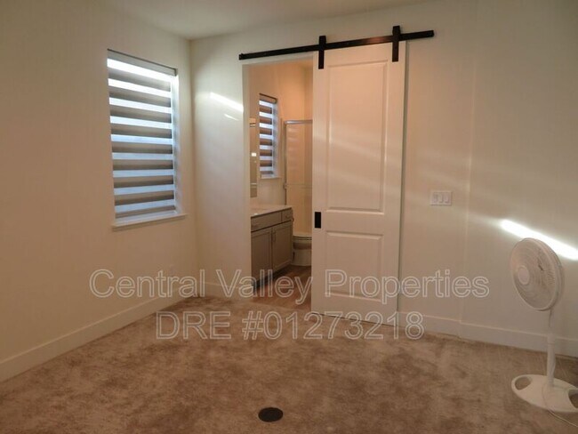 Foto del edificio - 2909 Turner Ave
