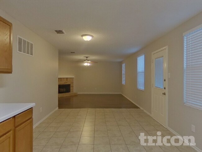 Foto del edificio - 960 Stone Chapel Way