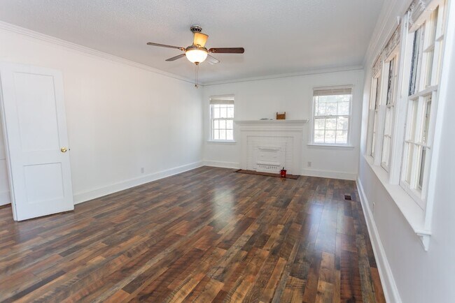 Building Photo - 17 Brunhill Ct