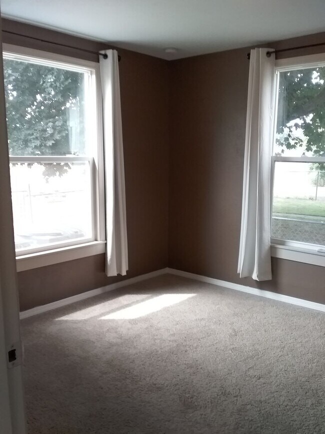 Foto del edificio - Charming 2 bedroom 1 bath single family house