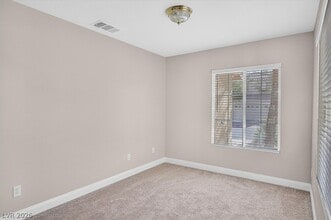 Building Photo - 10971 Carberry Hill St