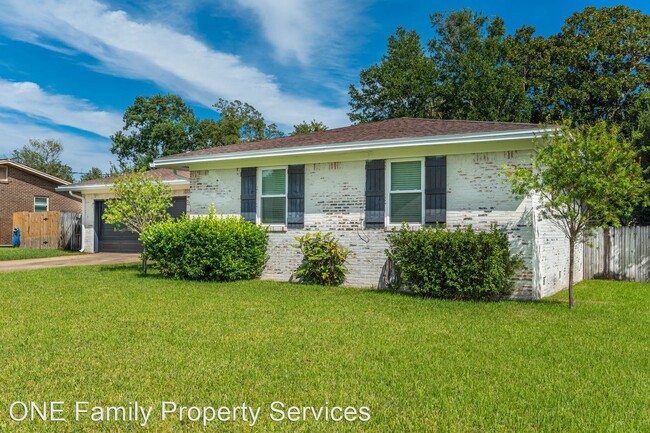 Building Photo - 3 br, 2 bath House - 149 Brewer Cir