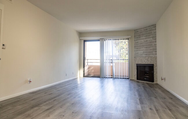 Building Photo - 4717 Ben Ave