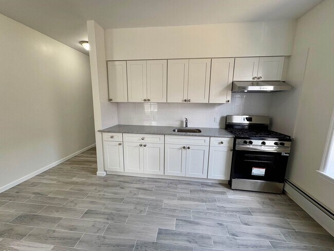 Building Photo - 404 Stegman Pkwy