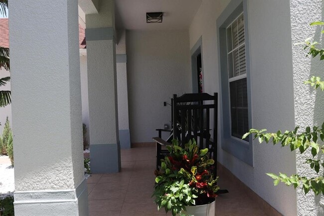 Foto del edificio - 2732 Star Grass Cir