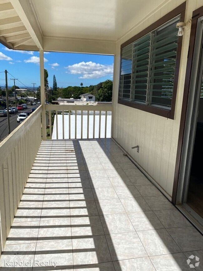 Pacific Palisades Townhouses under 500 Pearl City, HI 3 Townhouses