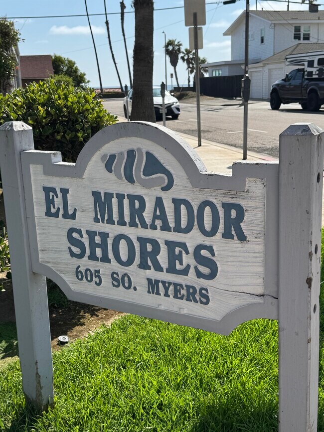 Foto del edificio - 605 S Myers St