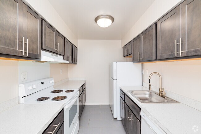 1 habitación, 1 baño, 730 pies cuadrados, cocina - Lindenwood North and West