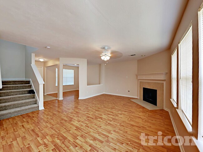 Building Photo - 6214 Majesty Ln