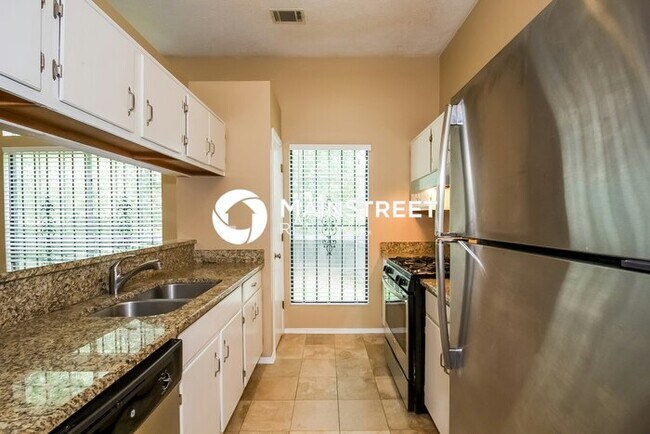 Foto del edificio - 3 Bedroom Pet-Friendly Home in Lithonia, GA with Main Street Renewal