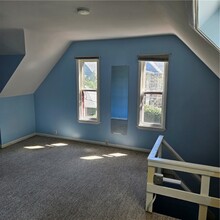 Building Photo - 108 Boardman St