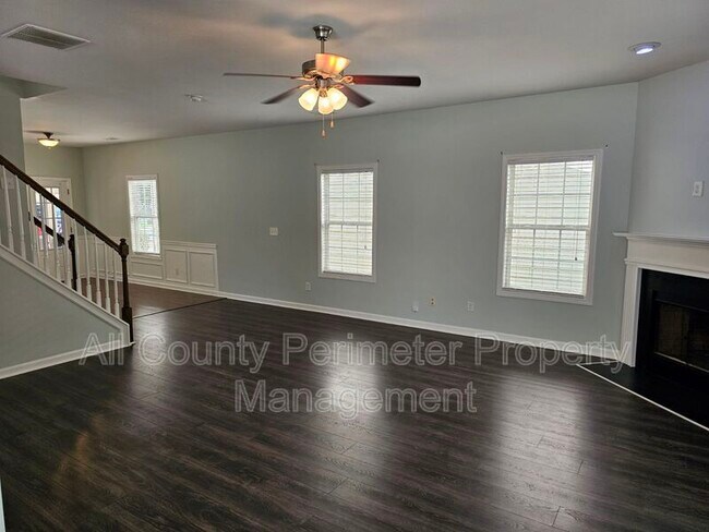Building Photo - 3790 Lakeside Walk Dr