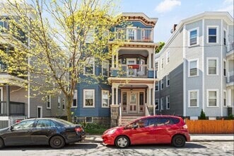 Building Photo - 8 Taft St