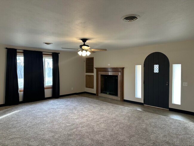 Building Photo - 260 John The Diver Trail