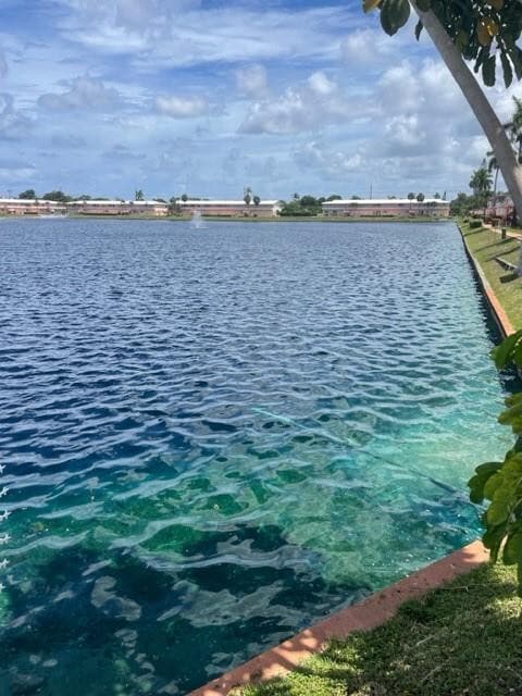 Foto del edificio - 815 SW 10th Terrace