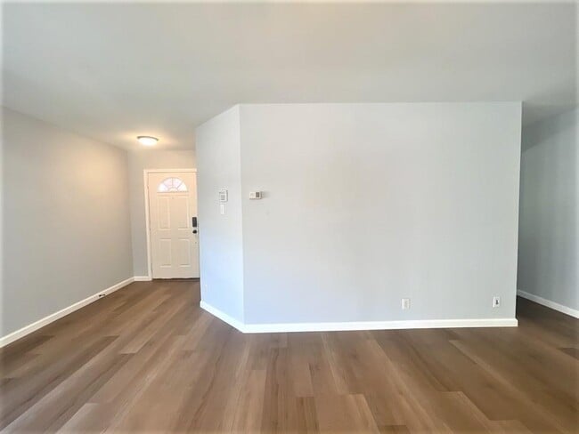 Building Photo - 2515 Glen Field Dr