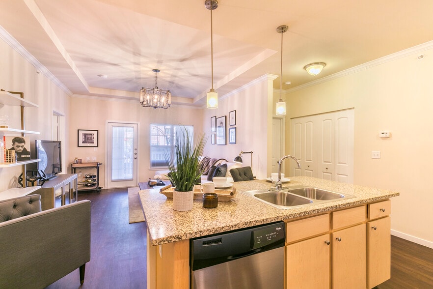 Aventura at Forest Park