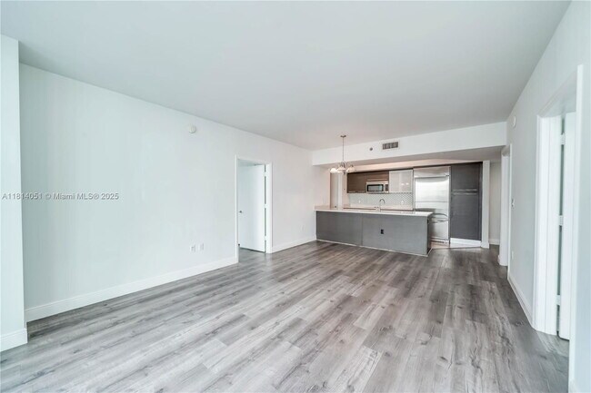 Foto del edificio - 55 SE 6th St