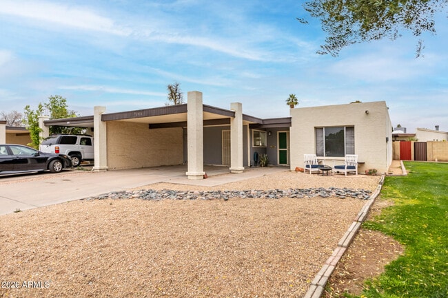 Foto del edificio - 1976 E Del Sur Dr