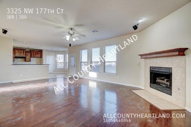 Foto del edificio - 3325 NW 177th St
