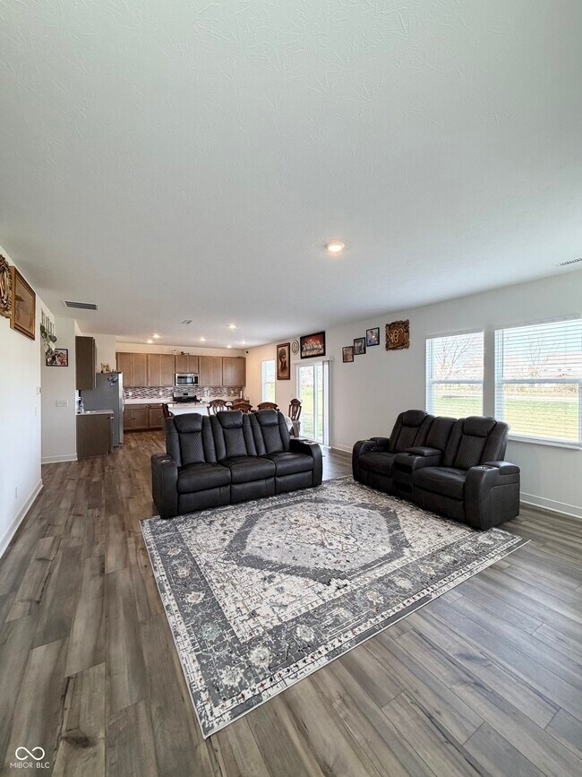 Foto del edificio - 1208 Taggart Wy