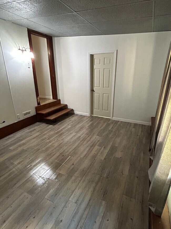 Foto del edificio - 427 Schuyler Ave