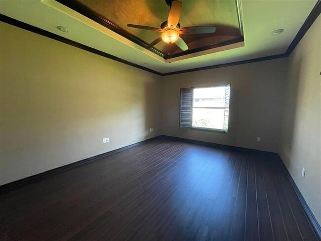 Building Photo - 3122 Rosco Dr