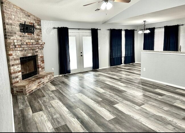 Building Photo - 4610 Chisholm Creek