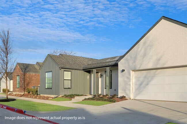 Building Photo - 3651 S Custer Rd