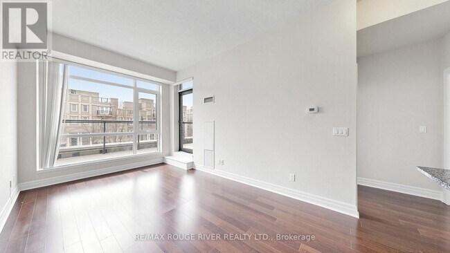 Photo du bâtiment - 8110 Birchmount Rd