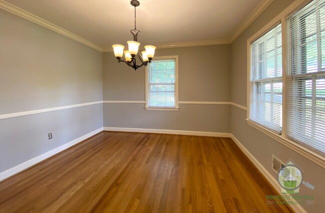 Foto del edificio - 517 Dellwood Dr
