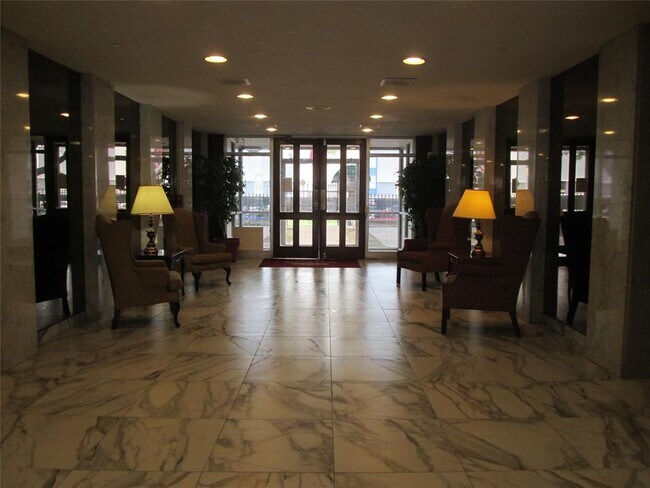 Building Photo - 7520 Hornwood Dr