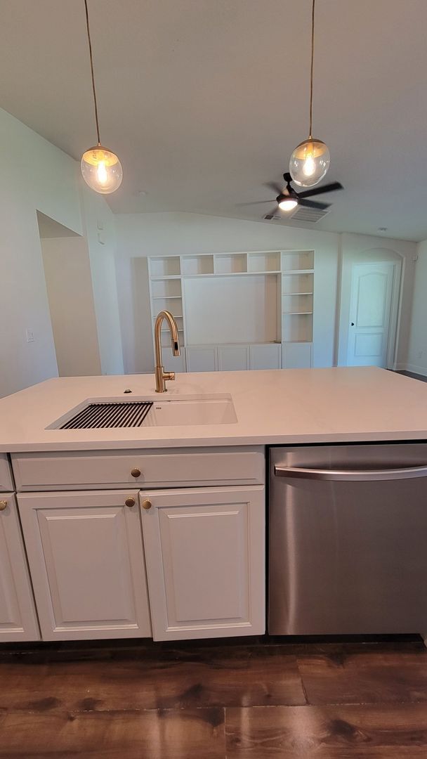 Foto del edificio - 3541 Gretchen Dr