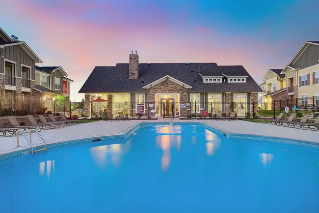 Building Photo - The Reserve at Fountainview