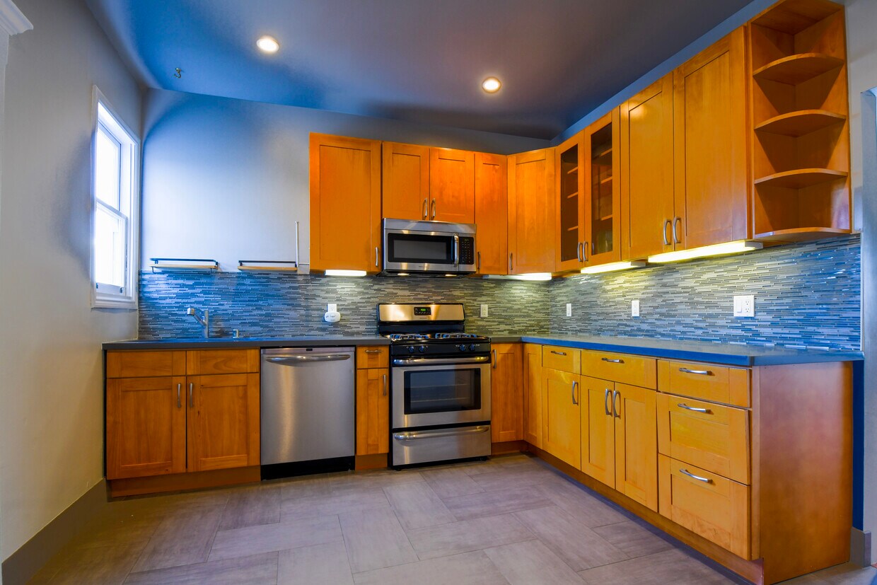 Foto principal - 1556 Waller St