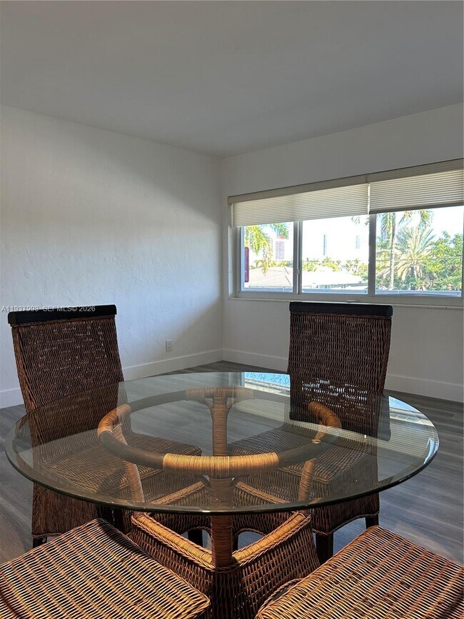 Foto del edificio - 600 Layne Blvd